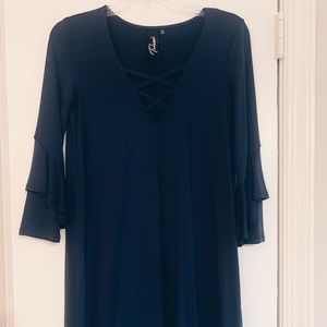 Flowy summer dress with bell sleeves